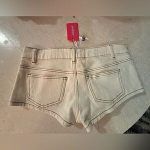 Edikted Cream Women's Shorts - XS